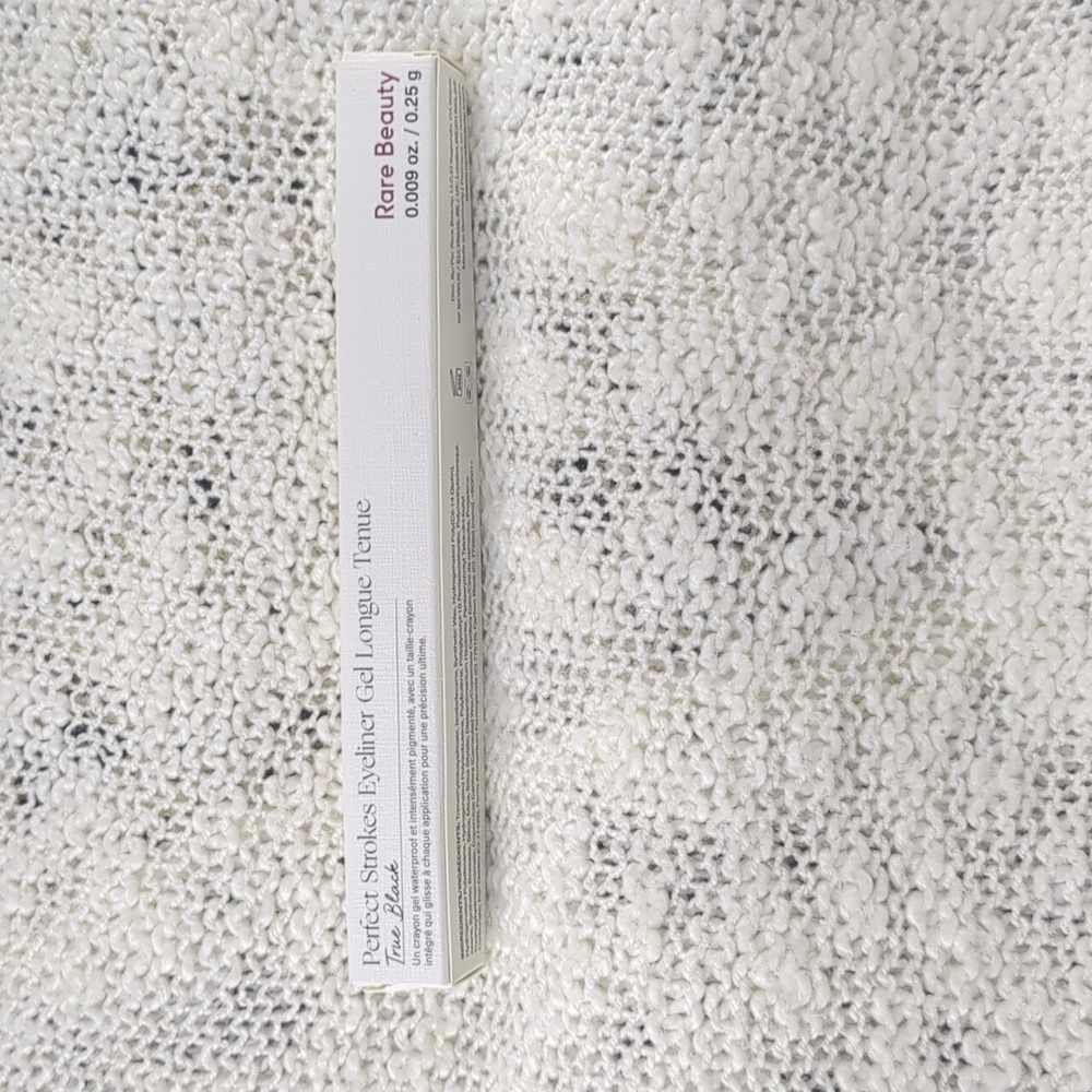 Rare Beauty Perfect Strokes True Black Longwear Gel Eyeliner, 0.25g/0.009 oz - Picture 3 of 10